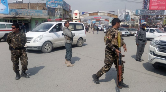 Afganistan’da güvenlik güçlerine silahlı saldırı: 18 ölü