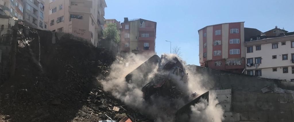 SON DAKİKA: Kağıthane’de bina çöktü
