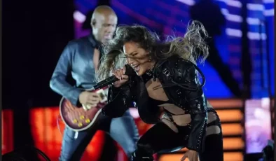 Jennifer Lopez İstanbul’u salladı ama yaşananlar etkinliğe gölge düşürdü