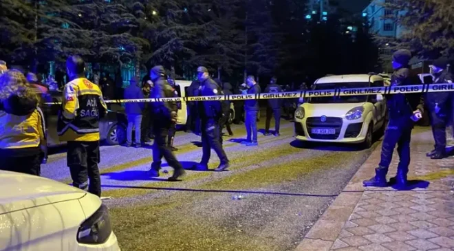 Annesi, kızı ve eşini öldüren adam intihar etti